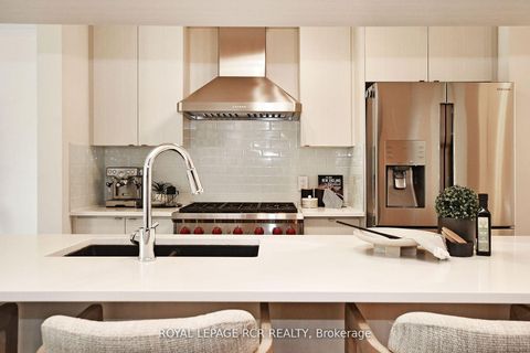 Photo 8 at 65 Anchusa Drive, Rural Richmond Hill, Richmond Hill