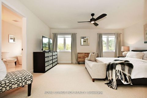 Photo 15 at 65 Anchusa Drive, Rural Richmond Hill, Richmond Hill