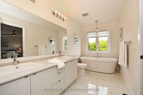 Photo 18 at 65 Anchusa Drive, Rural Richmond Hill, Richmond Hill