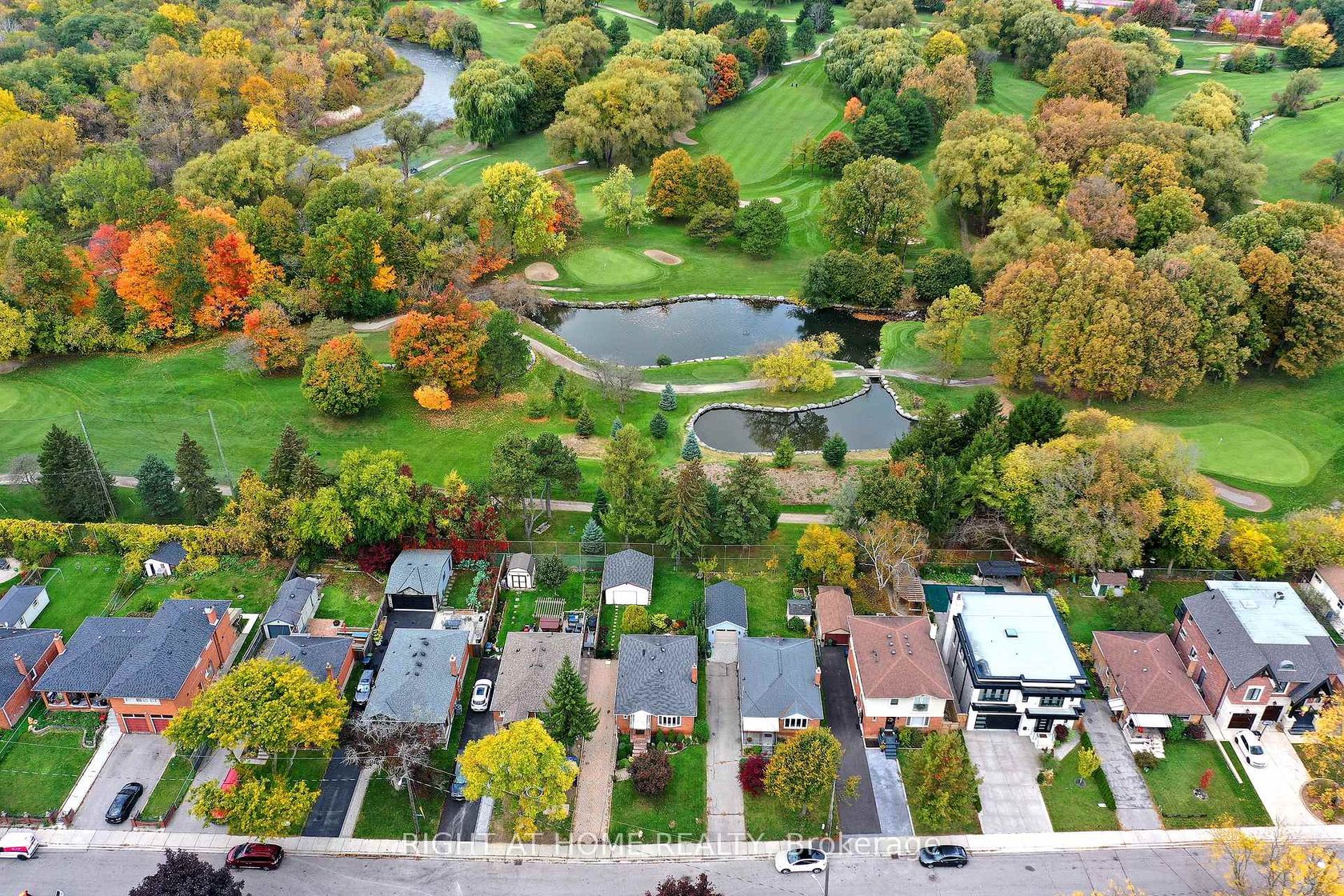 56 Cynthia Road, Smythe, Toronto photo number 2