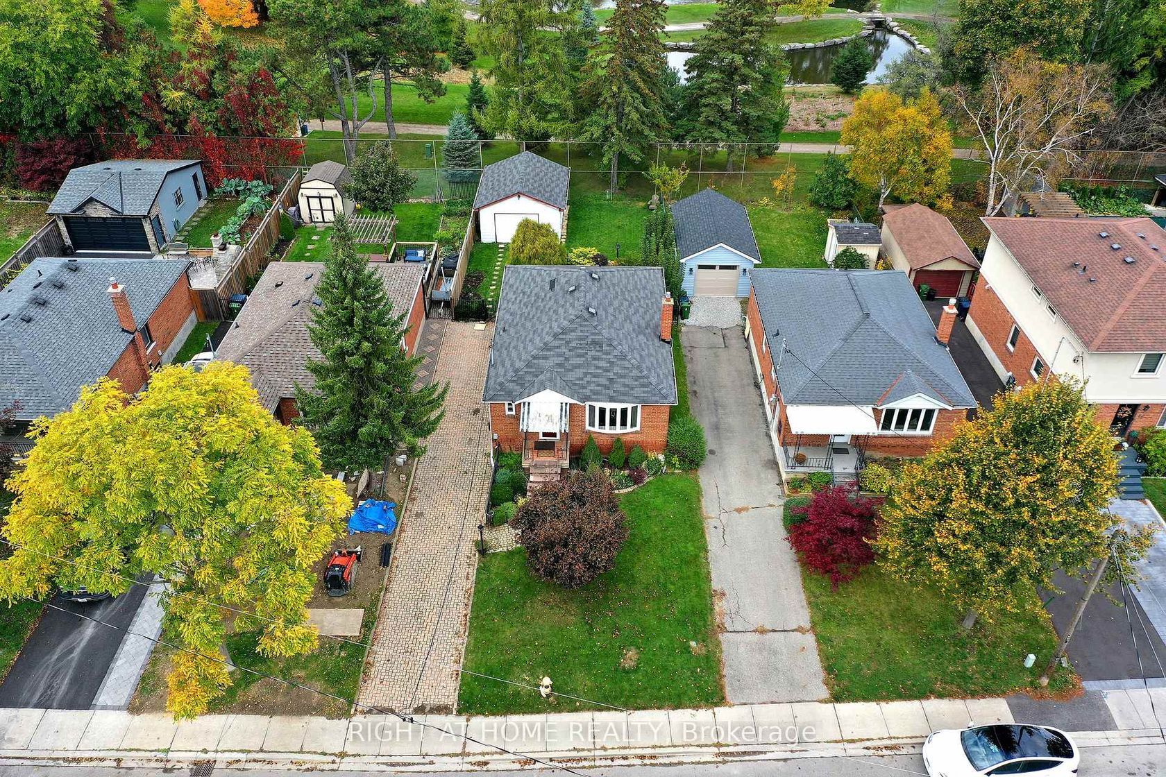 Photo 6 at 56 Cynthia Road, Smythe, Toronto Photo 6 at 56 Cynthia Road, Smythe, Toronto