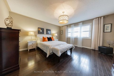 Photo 20 at 94 Stoyell Drive, Jefferson, Richmond Hill