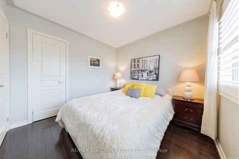 Photo 27 at 94 Stoyell Drive, Jefferson, Richmond Hill