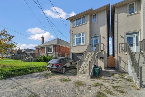Photo 2 at 20 Jeavons Avenue, Birchmount, Toronto