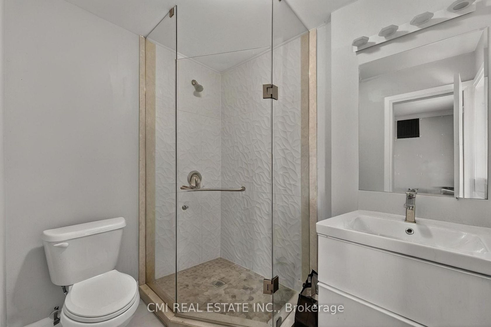 Photo 27 at 20 Jeavons Avenue, Birchmount, Toronto Photo 27 at 20 Jeavons Avenue, Birchmount, Toronto