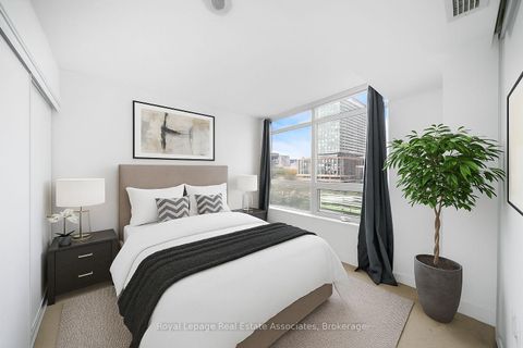 Photo 10 at 518 - 8 Telegram Mews, Waterfront Communities C1, Toronto