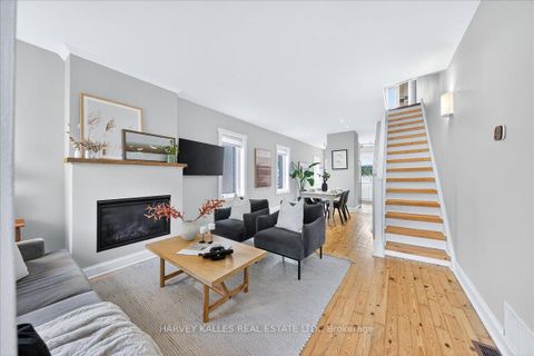 Photo 4 at 338 Bartlett Avenue N, Junction, Toronto Photo 4 at 338 Bartlett Avenue N, Junction, Toronto