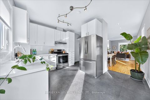 Photo 12 at 338 Bartlett Avenue N, Junction, Toronto