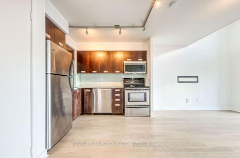 Photo 8 at 411 - 80 Western Battery Road, Niagara, Toronto