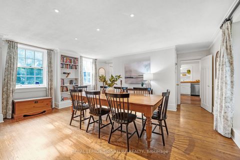 Photo 8 at 22 Beechwood Crescent, Broadview North, Toronto