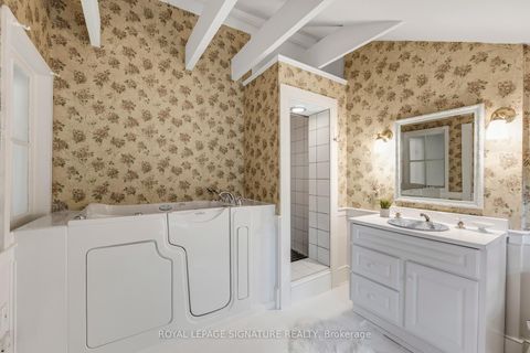 Photo 17 at 22 Beechwood Crescent, Broadview North, Toronto
