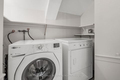 Photo 20 at 22 Beechwood Crescent, Broadview North, Toronto