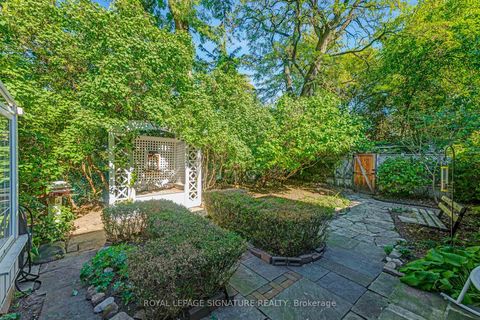 Photo 25 at 22 Beechwood Crescent, Broadview North, Toronto