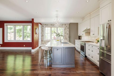 Photo 8 at 2448 Bridge Road, WO West, Oakville