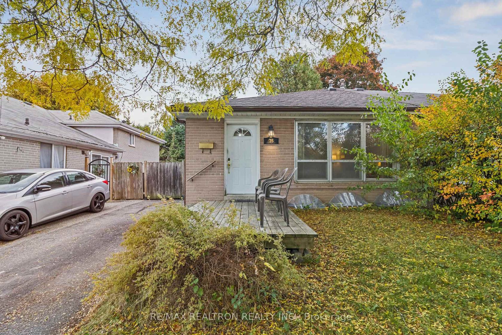 16 Foreht Crescent, Aurora Heights, Aurora photo number 2