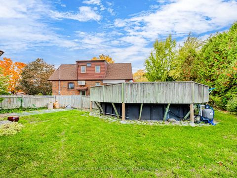 Photo 34 at 21 Tripp Crescent, Dorset Park, Toronto