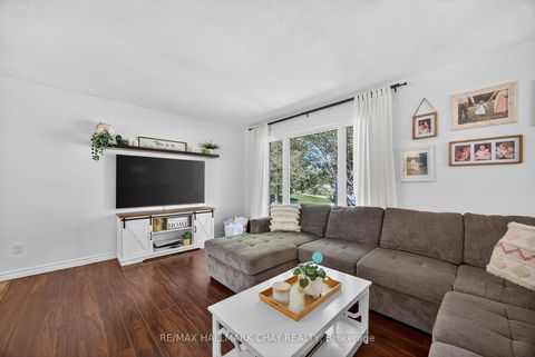 Photo 6 at 209 Newholme Circle, Stroud, Innisfil