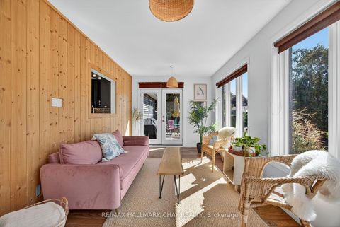 Photo 13 at 209 Newholme Circle, Stroud, Innisfil