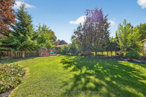 Photo 27 at 209 Newholme Circle, Stroud, Innisfil