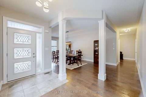 Photo 8 at 157 Mary Street, Creemore, Clearview