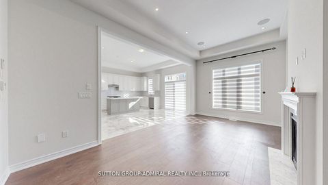 Photo 5 at 34 Carnegie Drive, GO Glenorchy, Oakville