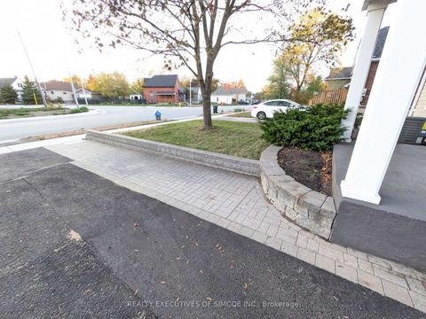 Photo 1 at 127 Innisfil Street, Sanford, Barrie Photo 1 at 127 Innisfil Street, Sanford, Barrie