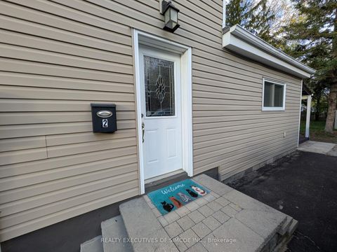 Photo 4 at 127 Innisfil Street, Sanford, Barrie Photo 4 at 127 Innisfil Street, Sanford, Barrie