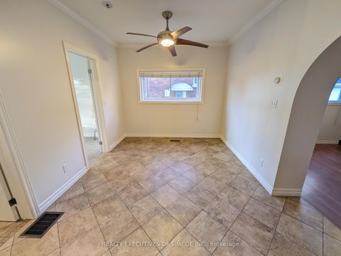 Photo 10 at 127 Innisfil Street, Sanford, Barrie