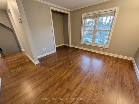 Photo 27 at 127 Innisfil Street, Sanford, Barrie Photo 27 at 127 Innisfil Street, Sanford, Barrie
