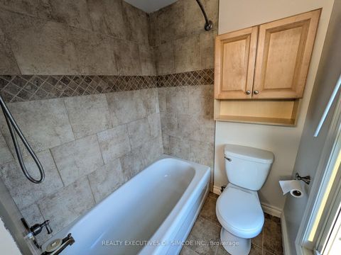 Photo 31 at 127 Innisfil Street, Sanford, Barrie Photo 31 at 127 Innisfil Street, Sanford, Barrie