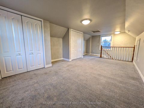 Photo 32 at 127 Innisfil Street, Sanford, Barrie