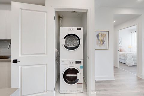 Photo 18 at 1117 - 2489 Taunton Road, RO River Oaks, Oakville