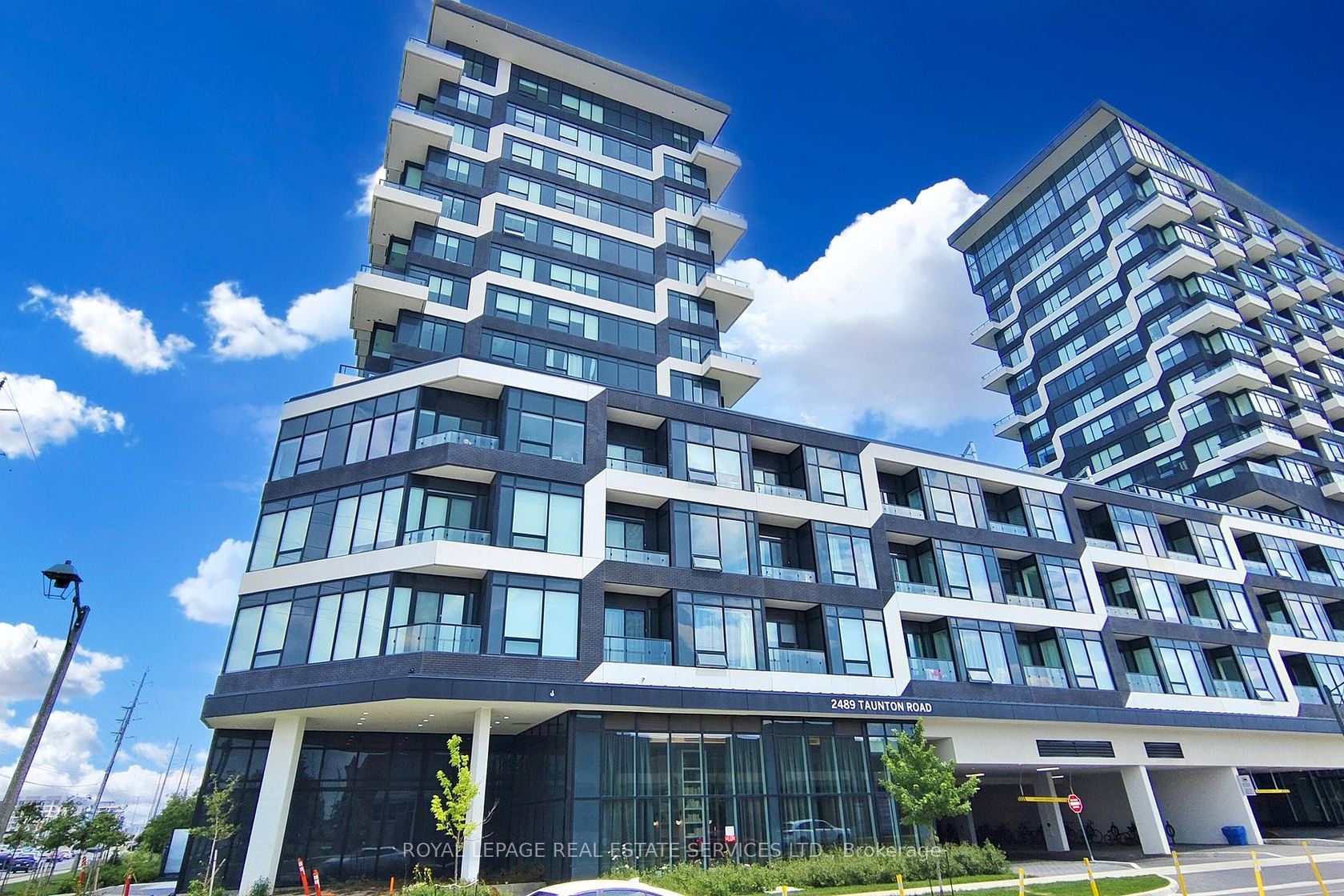 1117 - 2489 Taunton Road, RO River Oaks, Oakville 