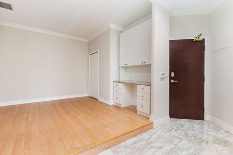 Photo 2 at 2105 - 7 King Street E, Yonge Corridor, Toronto Photo 2 at 2105 - 7 King Street E, Yonge Corridor, Toronto