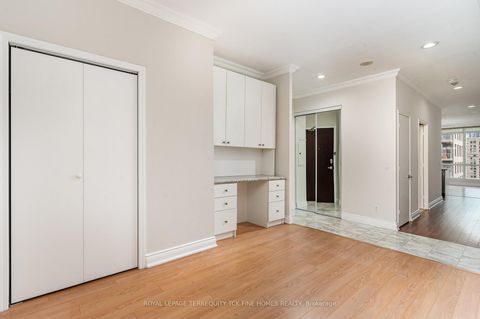 Photo 4 at 2105 - 7 King Street E, Yonge Corridor, Toronto