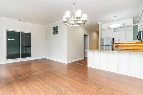 Photo 8 at 2105 - 7 King Street E, Yonge Corridor, Toronto Photo 8 at 2105 - 7 King Street E, Yonge Corridor, Toronto