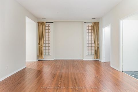 Photo 12 at 2105 - 7 King Street E, Yonge Corridor, Toronto Photo 12 at 2105 - 7 King Street E, Yonge Corridor, Toronto