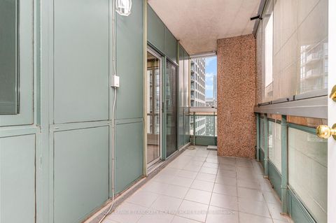 Photo 16 at 2105 - 7 King Street E, Yonge Corridor, Toronto Photo 16 at 2105 - 7 King Street E, Yonge Corridor, Toronto