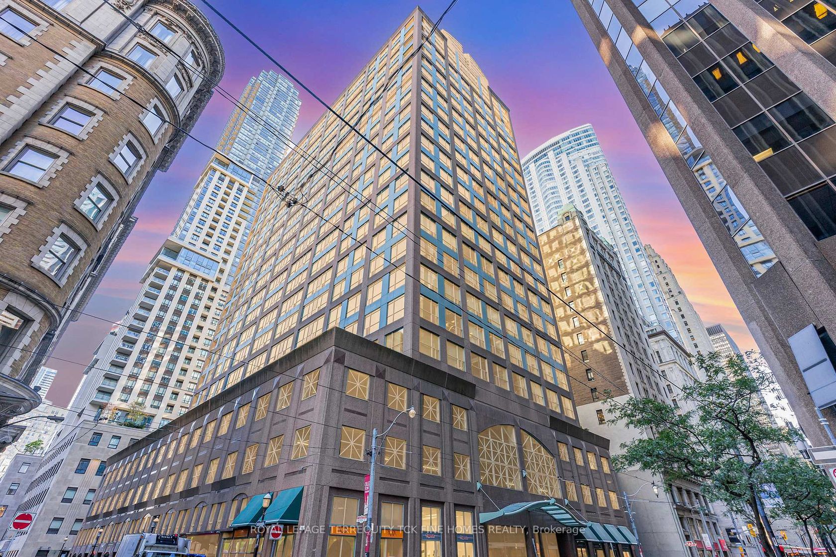 2105 - 7 King Street E, Yonge Corridor, Toronto photo number 2