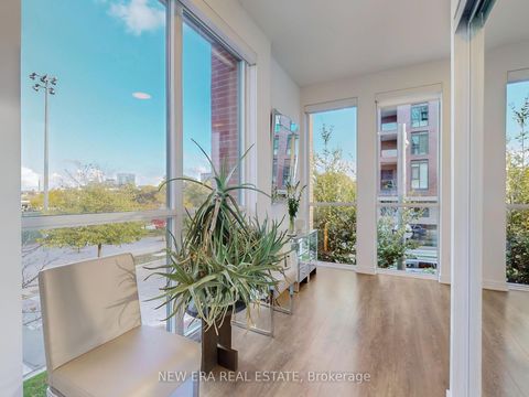 Photo 7 at 152 Sumach Street, Regent Park, Toronto