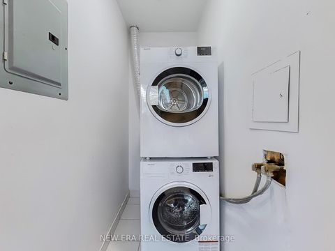 Photo 13 at 152 Sumach Street, Regent Park, Toronto