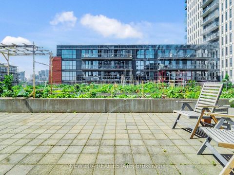 Photo 41 at 152 Sumach Street, Regent Park, Toronto