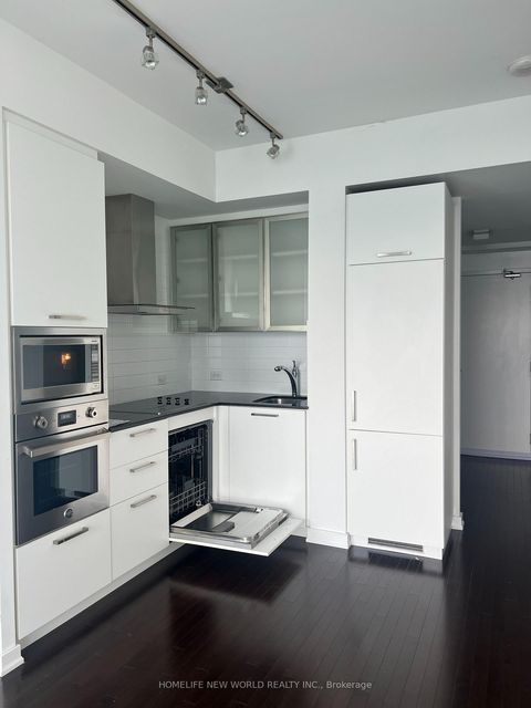Photo 1 at 4910 - 14 York Street, Waterfront Communities C1, Toronto