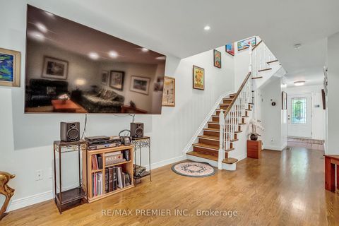 Photo 10 at 31 James Street, West Woodbridge, Vaughan