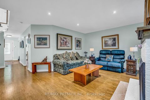 Photo 14 at 31 James Street, West Woodbridge, Vaughan