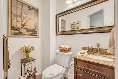 Photo 18 at 31 James Street, West Woodbridge, Vaughan