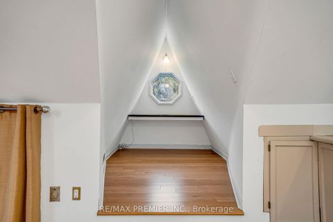 Photo 20 at 31 James Street, West Woodbridge, Vaughan