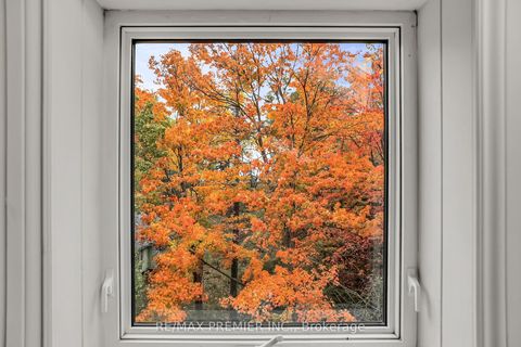 Photo 30 at 31 James Street, West Woodbridge, Vaughan