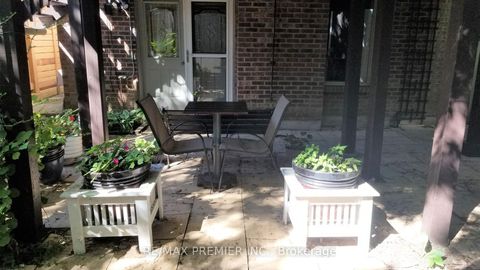 Photo 40 at 31 James Street, West Woodbridge, Vaughan