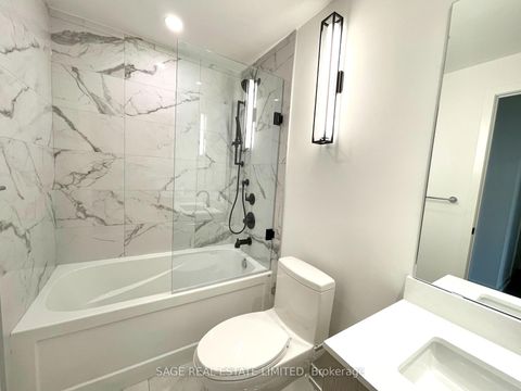 Photo 10 at 703 - 123 Portland Street, Waterfront Communities C1, Toronto